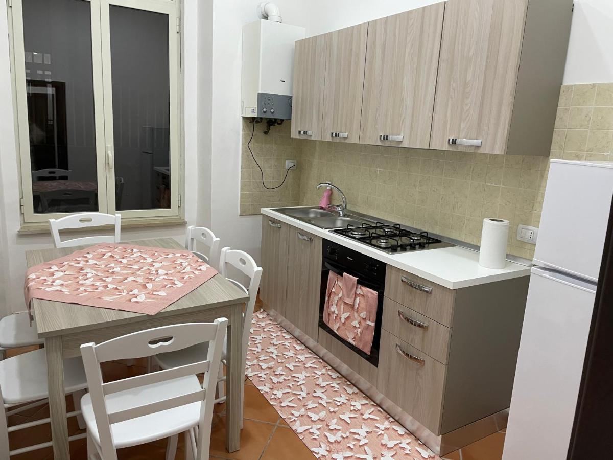 Appartement Casa Emilia 2 à Naples Extérieur photo